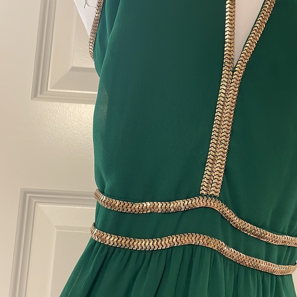 The Clothing Company green gown - Picture 3 of 6